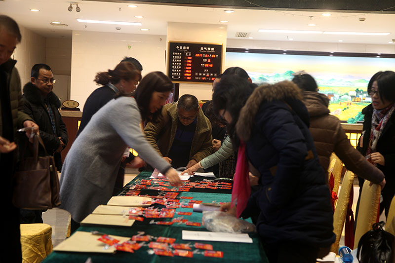 2017.1.6政协委员报到图片 (130).jpg 2017.1.6政协委员报到图片 (130).jpg